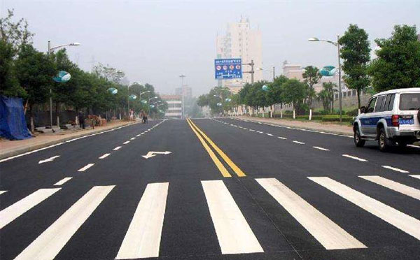 海西直辖标线涂料在海西直辖环氧地坪项目中的选择与应用